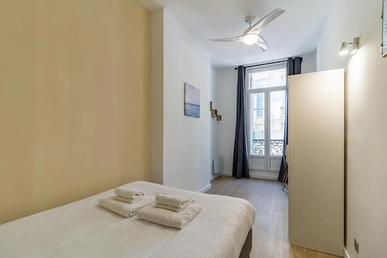 LE PRIVILIANE - Bel et grand appartement idéalement situé Marseille 0*,